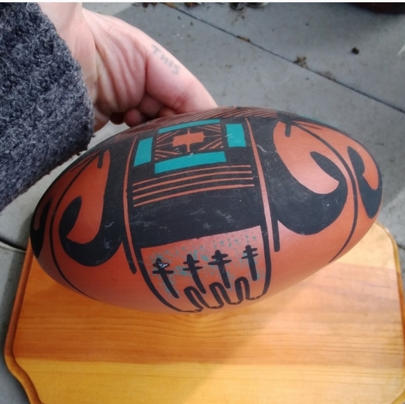Acoma Seedpot Pottery Vase - Picture 3 of 7
